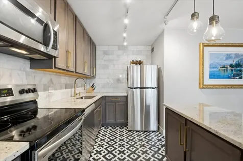 3900 North Lake Shore Drive Chicago IL 60613