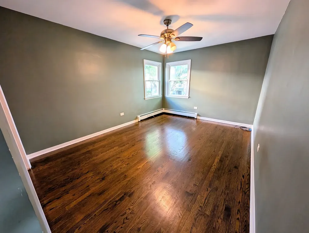 8642 West Berwyn Avenue Chicago IL 60656