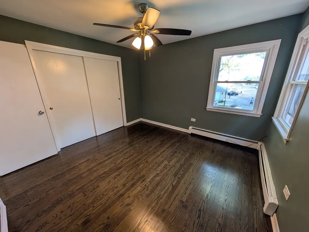 8642 West Berwyn Avenue Chicago IL 60656