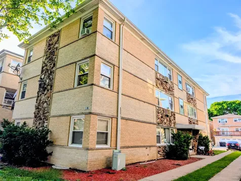 8642 West Berwyn Avenue Chicago IL 60656