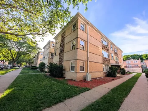8642 West Berwyn Avenue Chicago IL 60656