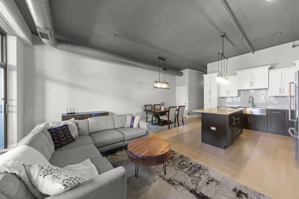 1301 West Madison Street Chicago IL 60607