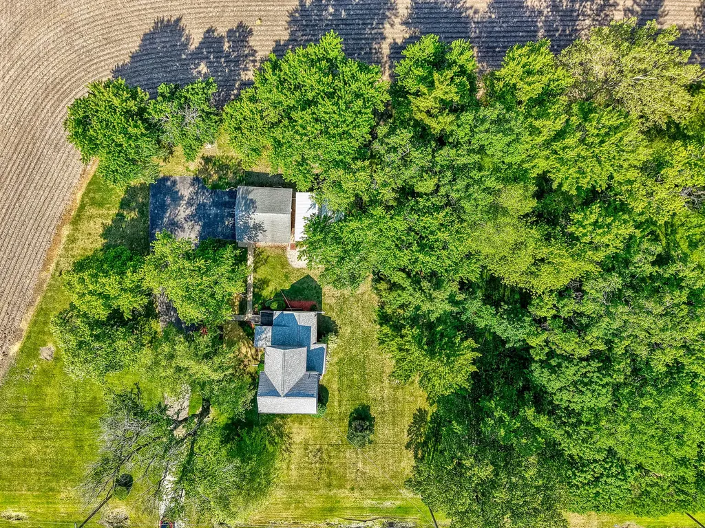 1685 North Il-23 Streator IL 61364
