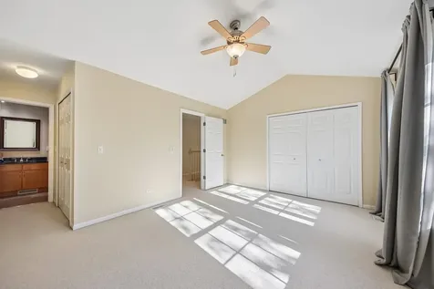 993 Willow Street Itasca IL 60143