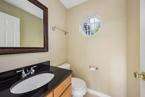 993 Willow Street Itasca IL 60143