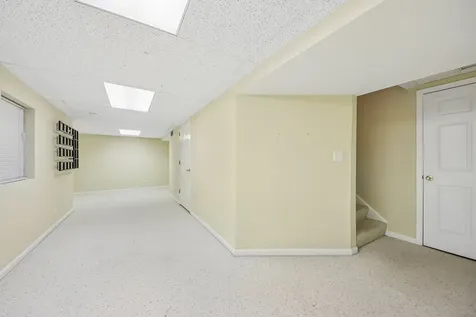 993 Willow Street Itasca IL 60143