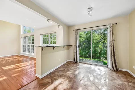 993 Willow Street Itasca IL 60143