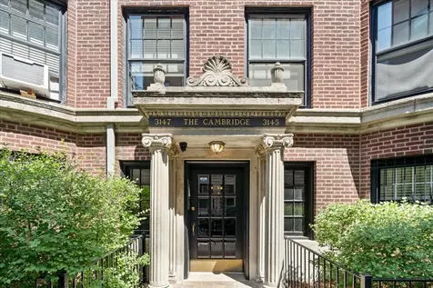 3145 North Cambridge Avenue Chicago IL 60657