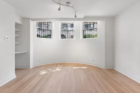 3145 North Cambridge Avenue Chicago IL 60657