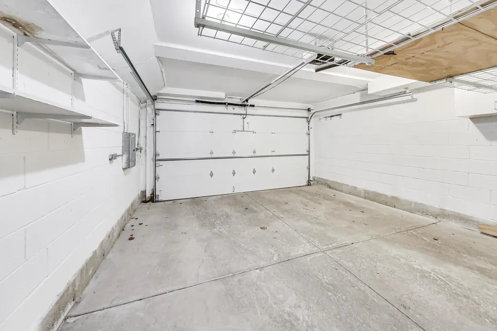 4932 West Lawrence Avenue Chicago IL 60630