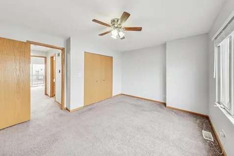 4932 West Lawrence Avenue Chicago IL 60630