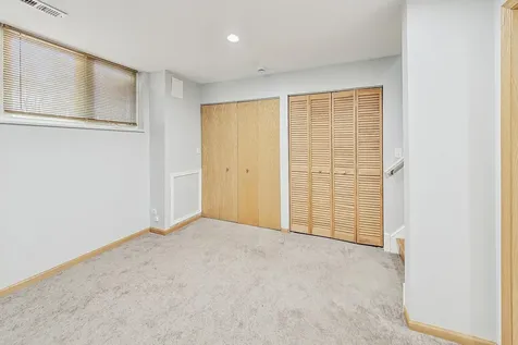 4932 West Lawrence Avenue Chicago IL 60630