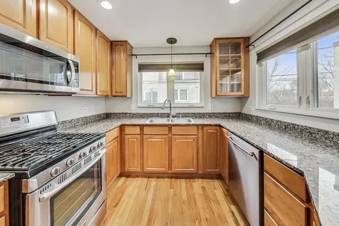 4932 West Lawrence Avenue Chicago IL 60630