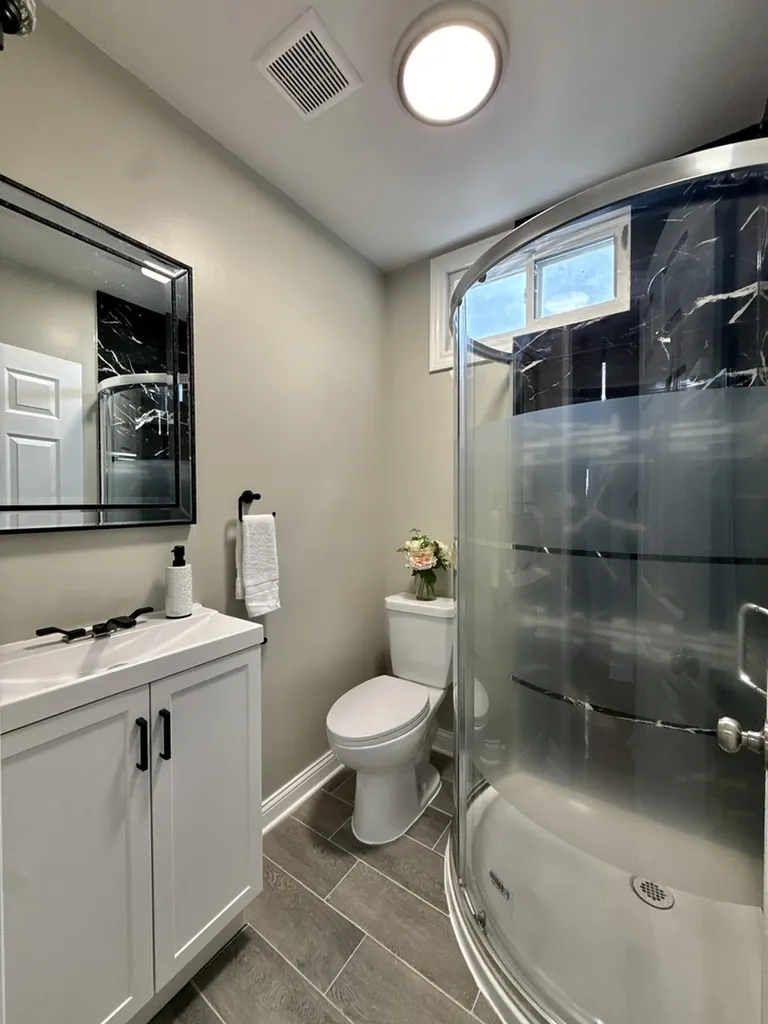 421 North Leclaire Avenue Chicago IL 60644