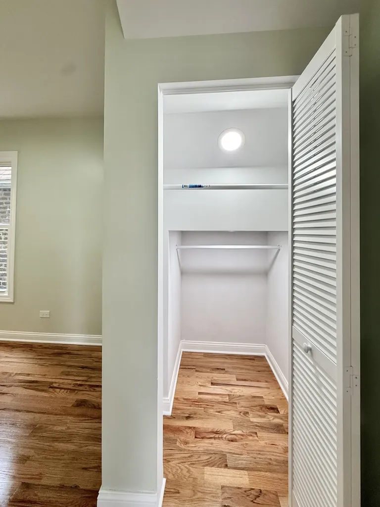 421 North Leclaire Avenue Chicago IL 60644