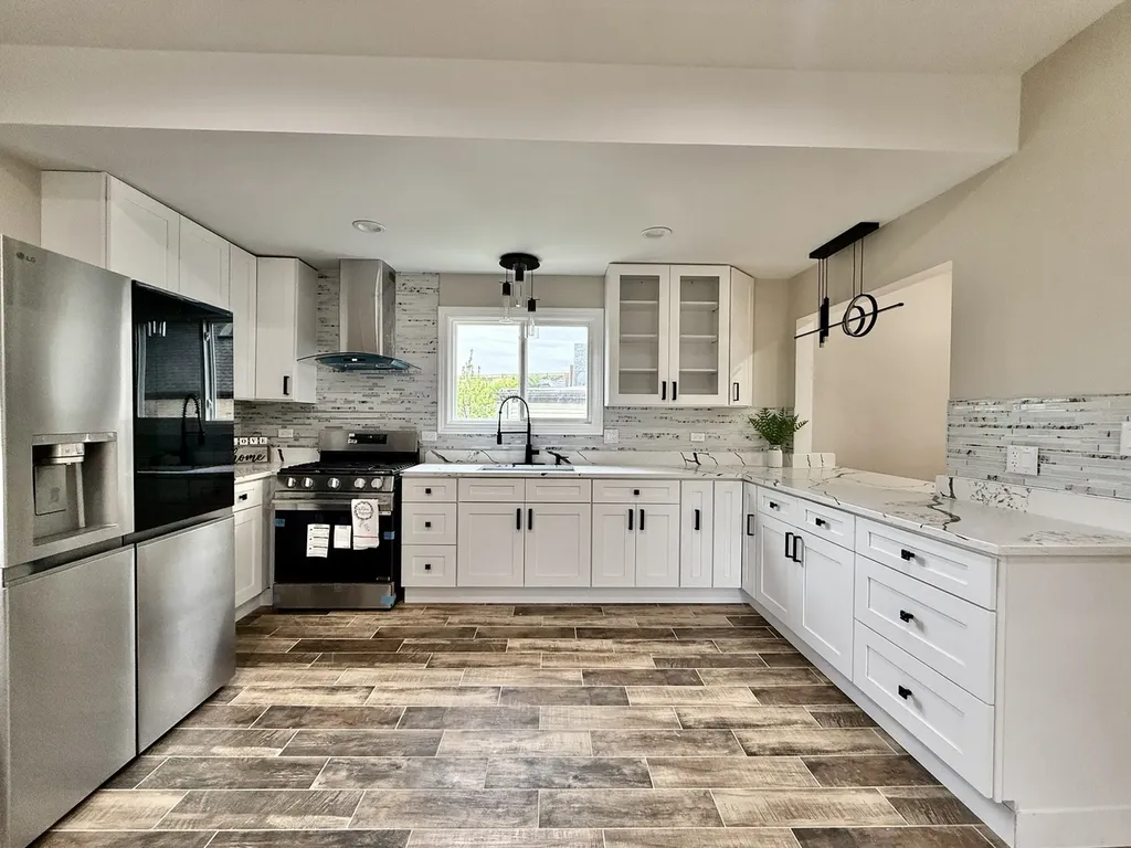 421 North Leclaire Avenue Chicago IL 60644