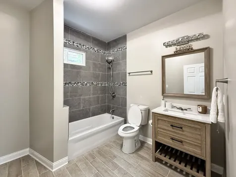 421 North Leclaire Avenue Chicago IL 60644