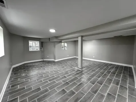 421 North Leclaire Avenue Chicago IL 60644