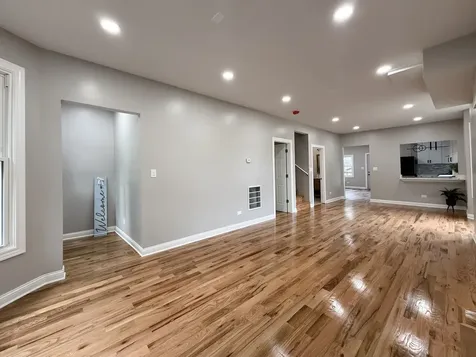 421 North Leclaire Avenue Chicago IL 60644