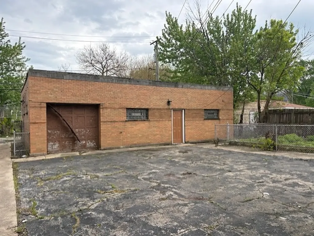 7711 South Ada Street Chicago IL 60620