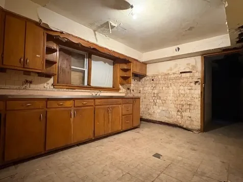 7711 South Ada Street Chicago IL 60620