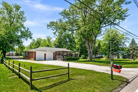 209 Woodrig Road Bloomington IL 61704