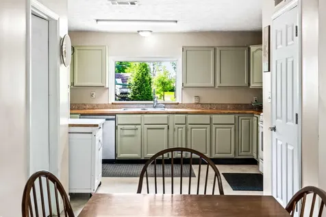 209 Woodrig Road Bloomington IL 61704