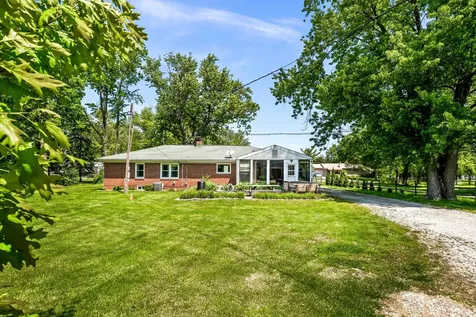 209 Woodrig Road Bloomington IL 61704