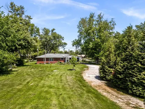 209 Woodrig Road Bloomington IL 61704
