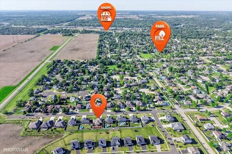 892 West Woodlawn Road New Lenox IL 60451