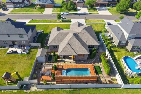 892 West Woodlawn Road New Lenox IL 60451