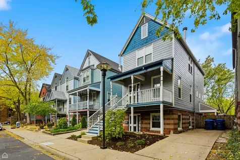 4701 South Woodlawn Avenue Chicago IL 60615