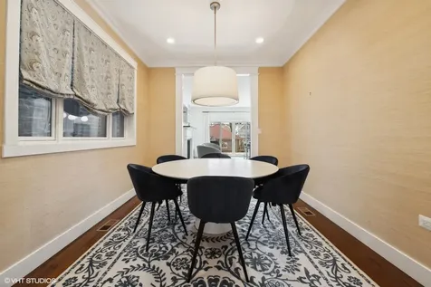 2630 North Whipple Street Chicago IL 60647
