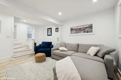 2630 North Whipple Street Chicago IL 60647