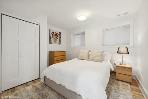 2630 North Whipple Street Chicago IL 60647
