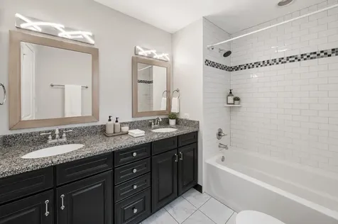 835 Maple Road Flossmoor IL 60422