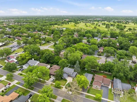 835 Maple Road Flossmoor IL 60422