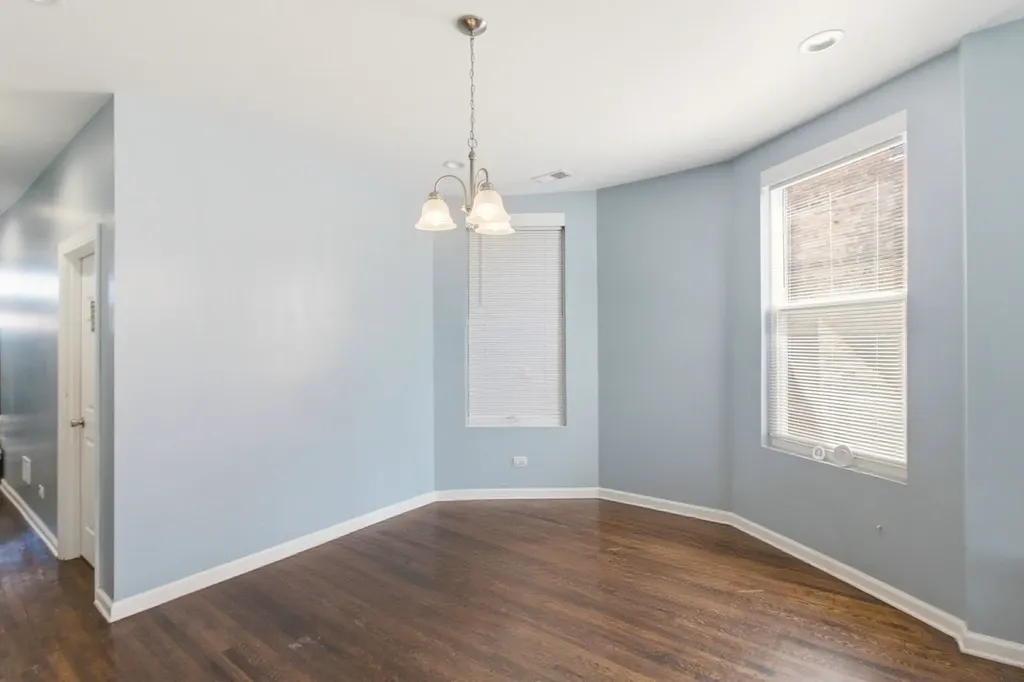 203 North Leamington Avenue Chicago IL 60644