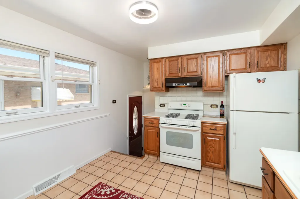 4917 North Nottingham Avenue Chicago IL 60656