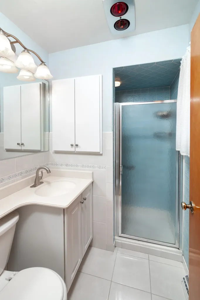 4917 North Nottingham Avenue Chicago IL 60656