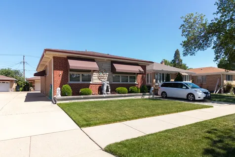 4917 North Nottingham Avenue Chicago IL 60656