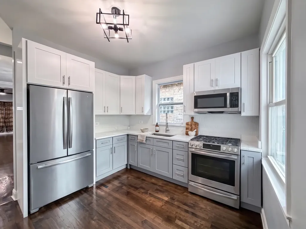 7618 South Carpenter Street Chicago IL 60620