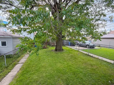 7618 South Carpenter Street Chicago IL 60620