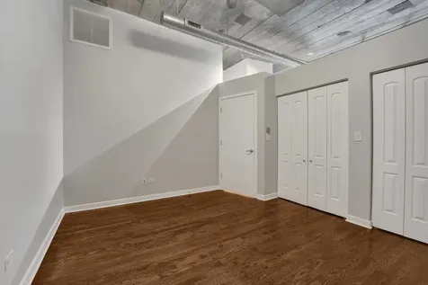 1111 West 14th Place Chicago IL 60608