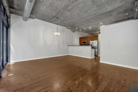 1111 West 14th Place Chicago IL 60608