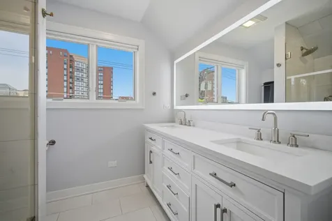116 North Pine Avenue Arlington Heights IL 60004