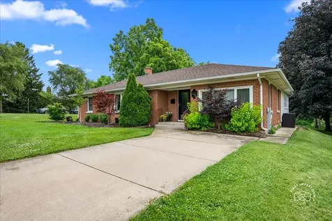 42 North 13th Avenue St. Charles IL 60174