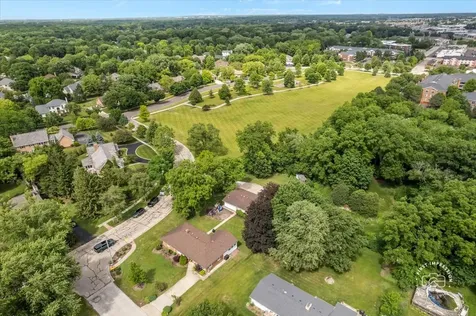 42 North 13th Avenue St. Charles IL 60174