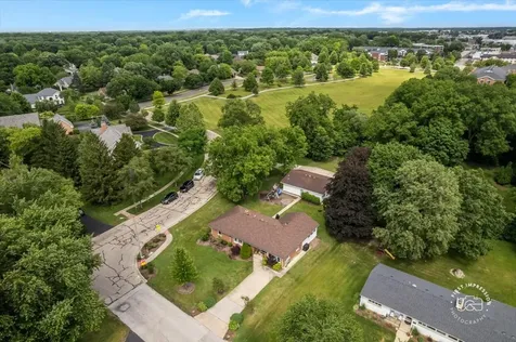 42 North 13th Avenue St. Charles IL 60174