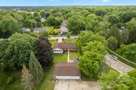42 North 13th Avenue St. Charles IL 60174